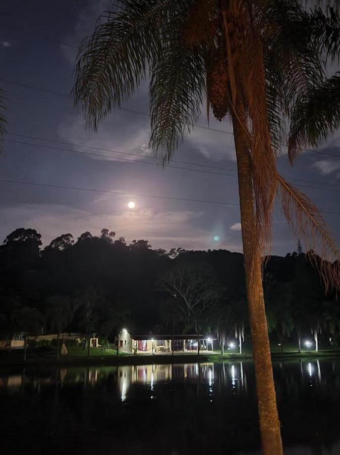 Chales Sitio Dois Lagos - Amparo Sp Экстерьер фото